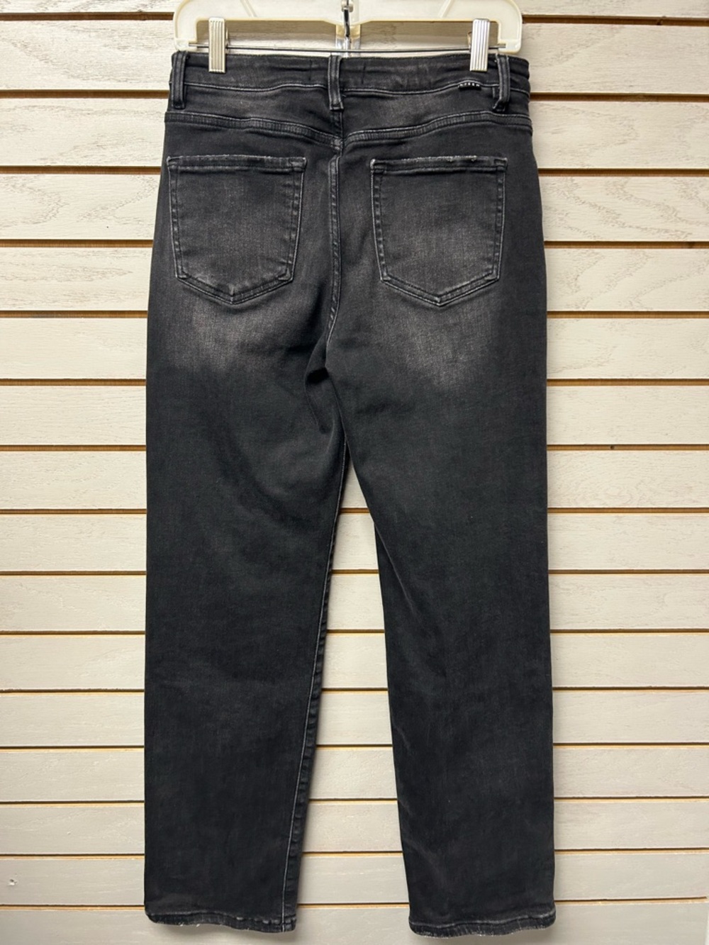 High-Rise Black Straight Jeans for Women - Picture 6 of 7